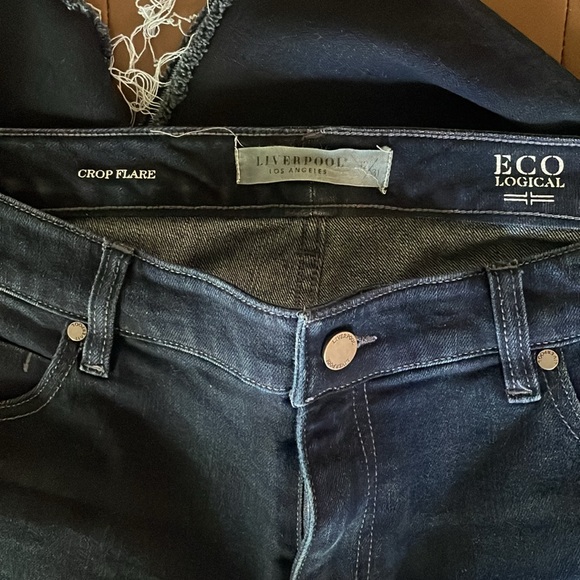 Liverpool cropped flare jeans - Picture 2 of 4